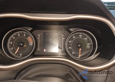 2017 Jeep Cherokee Latitude 4X4 from USA, damaged, VIN 1C4PJMCS4HW649583